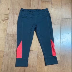 Lucy Capri Athletic Pants